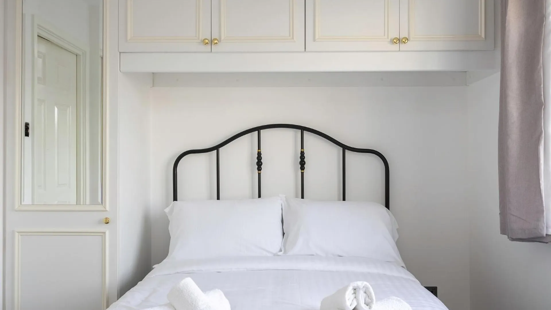 Brighton - Apartment - Sleeps 4 - Balcony 0*,  영국